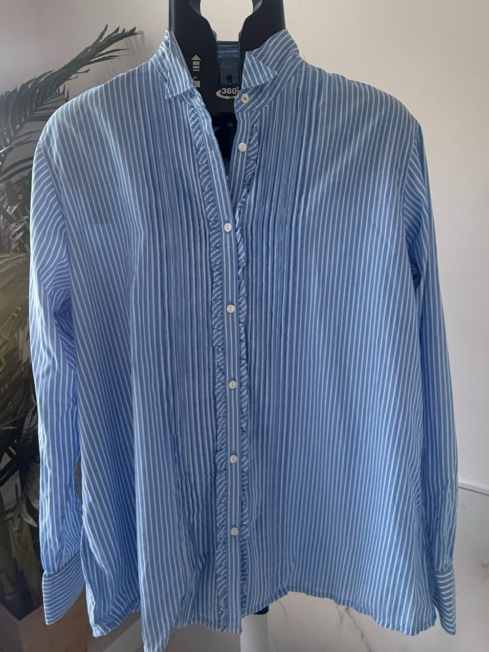 NWT Gap Women's 16 Blue White Vertical Striped Long Sleeve Button Down Shirt